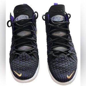 Nike LeBron 18 Lakers 2020 XVIII Size 7.5M/9W Black Metallic Gold CQ9283004
